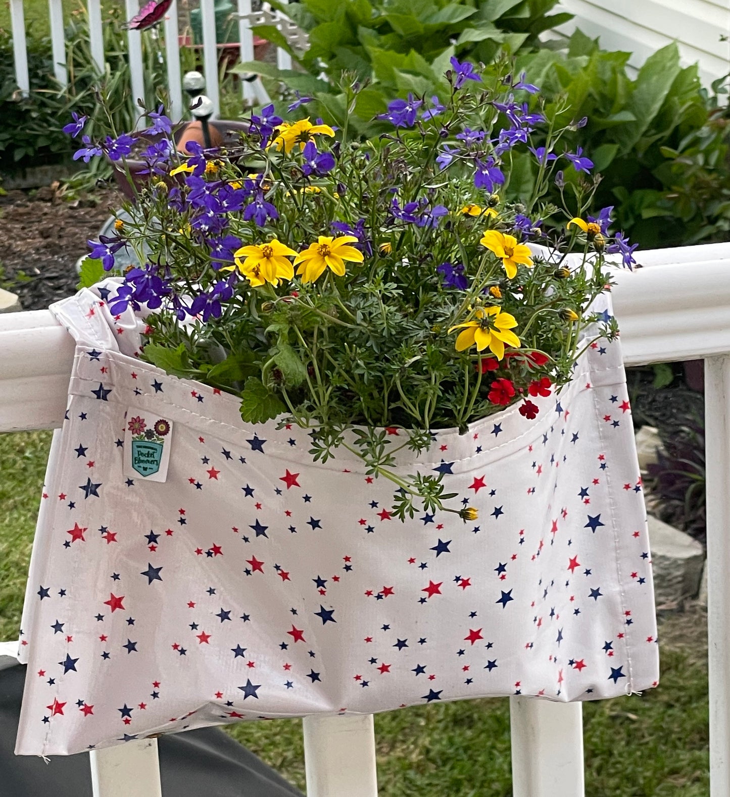 Small Red and Blue Stars. (Perfect for 4th of July Celebrations)